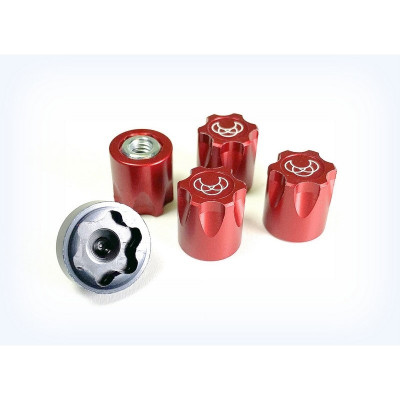 1:10 ALU. HUB NUT M4 RED (4)